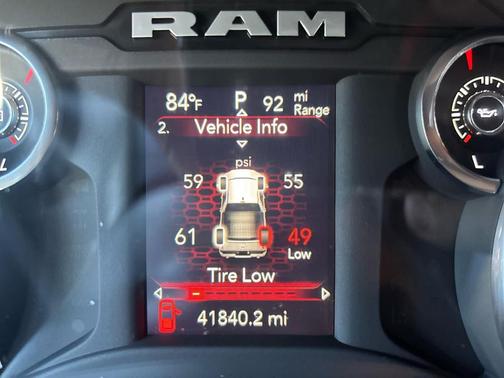 2024 RAM 2500 Big Horn Crew Cab 4x4 6'4' Box