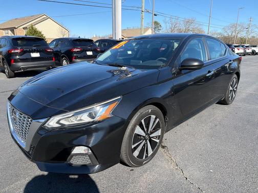 2021 Nissan Altima 2.5 SV