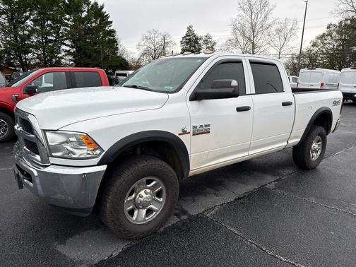 2018 RAM 2500 Tradesman Crew Cab 4x4 6'4' Box