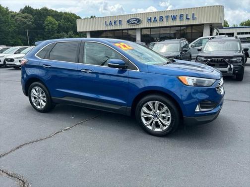 2022 Ford Edge Titanium