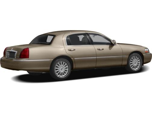 2007 Lincoln Town Car Signature