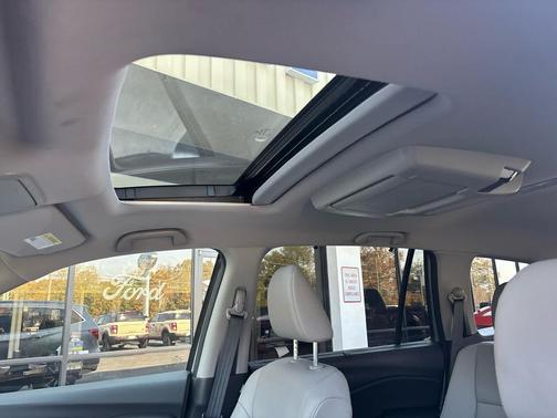 2020 Honda Pilot Touring 8-Passenger