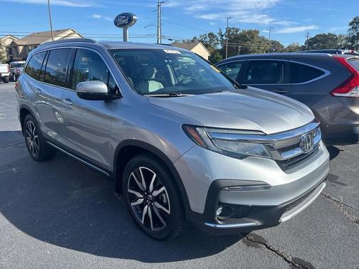 2020 Honda Pilot Touring 8-Passenger