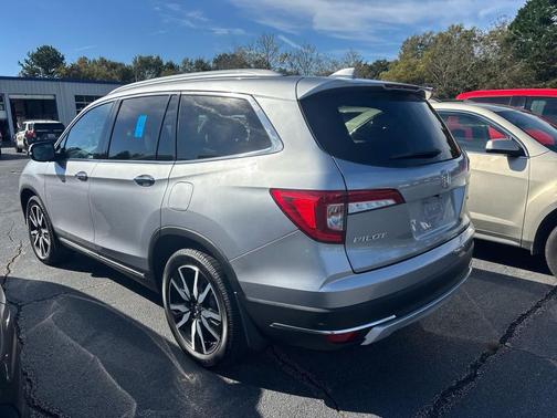 2020 Honda Pilot Touring 8-Passenger