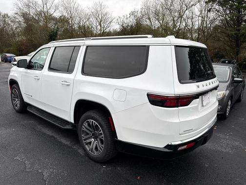 2023 Jeep Wagoneer L Series II 4x4