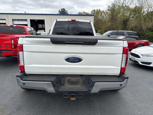 2017 Ford F-350 Lariat