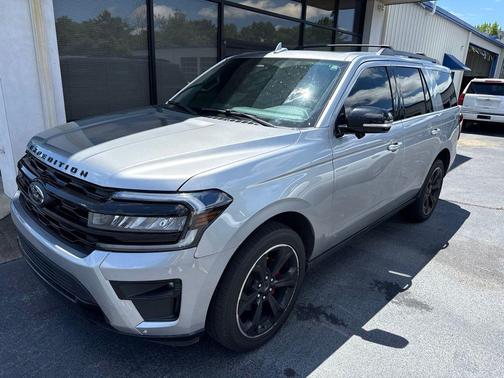 Iconic Silver Metallic 2024 Ford Expedition Limited