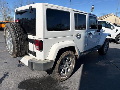 2016 Jeep Wrangler Unlimited Sahara