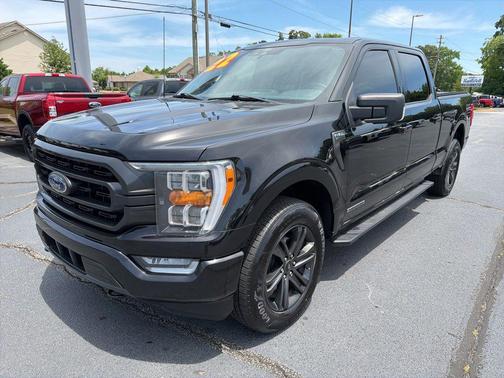 Agate Black Metallic 2022 Ford F-150 XLT