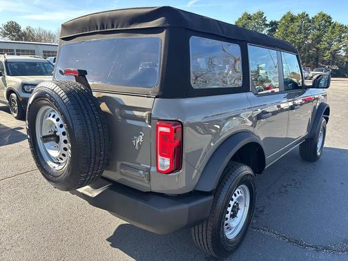 2025 Ford Bronco Base