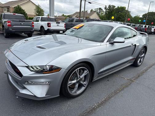 Iconic Silver Metallic 2022 Ford Mustang GT Premium
