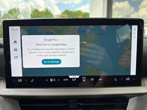 Space White Metallic 2026 Ford Explorer Active