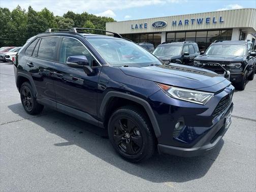 2021 Toyota RAV4 Hybrid XLE