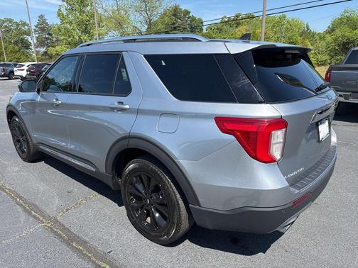 Silver Metallic 2024 Ford Explorer Limited