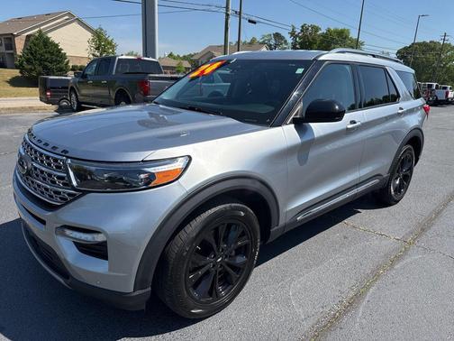 Silver Metallic 2024 Ford Explorer Limited