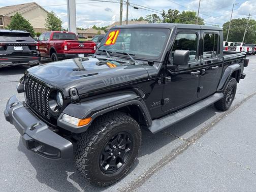 Black Clearcoat 2021 Jeep Gladiator Willys 4x4