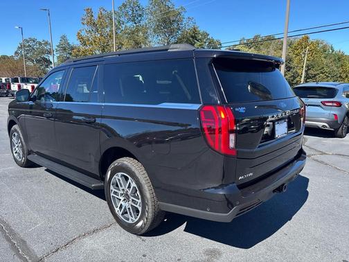 2025 Ford Expedition Max Active 4x4