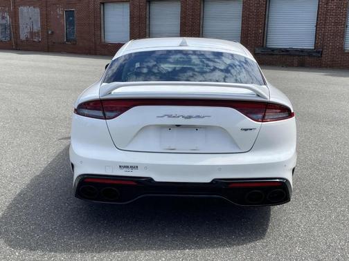 2022 Kia Stinger GT2