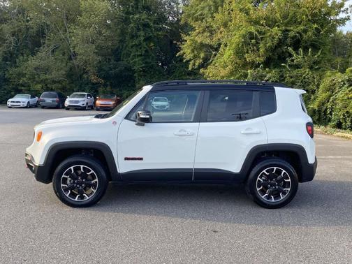 2023 Jeep Renegade Trailhawk