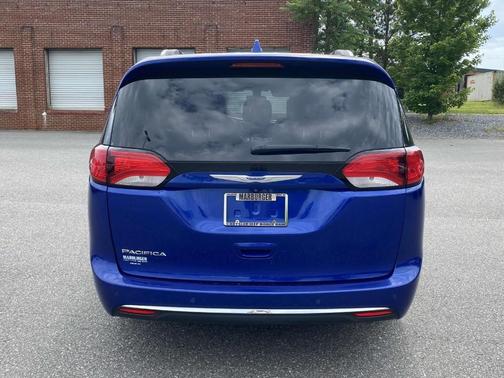2018 Chrysler Pacifica Touring-L Plus