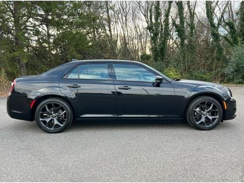 2023 Chrysler 300 S