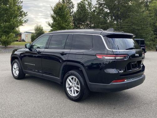2021 Jeep Grand Cherokee L Laredo