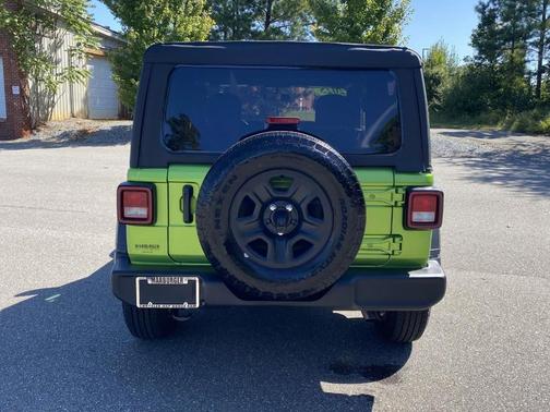 2025 Jeep Wrangler Sport