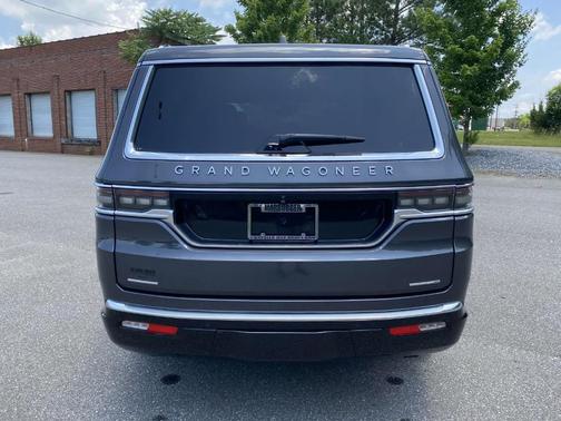 2022 Jeep Grand Wagoneer Series II