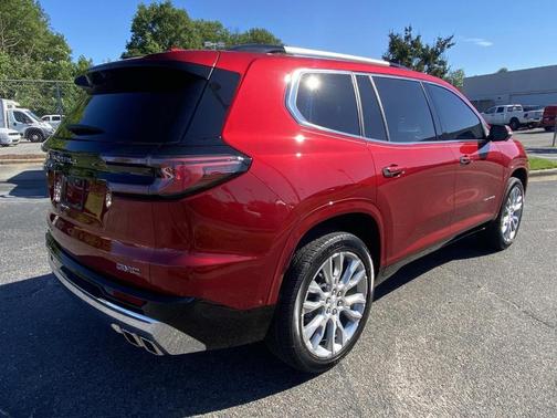 2024 GMC Acadia Denali