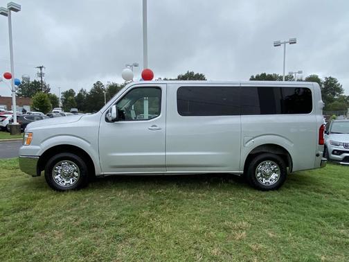 2020 Nissan NV Passenger NV3500 HD SV V6/SV V8