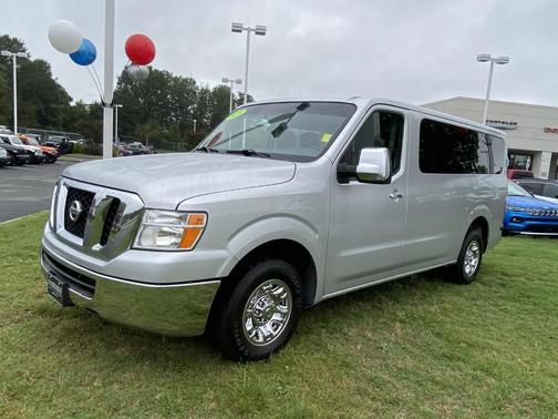 2020 Nissan NV Passenger NV3500 HD SV V6/SV V8