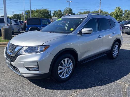 2018 Nissan Rogue SV