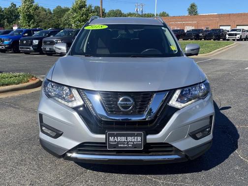 2018 Nissan Rogue SV