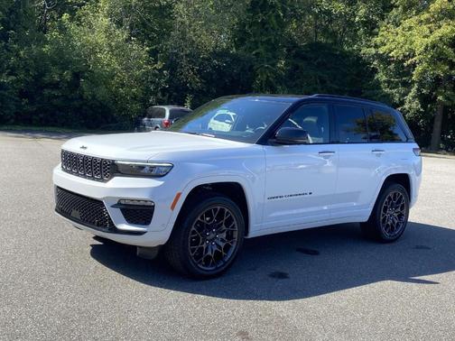 2025 Jeep Grand Cherokee Summit
