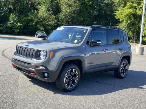 2023 Jeep Renegade Trailhawk