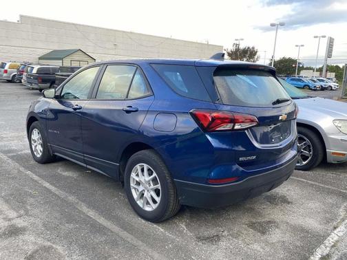 2022 Chevrolet Equinox LS