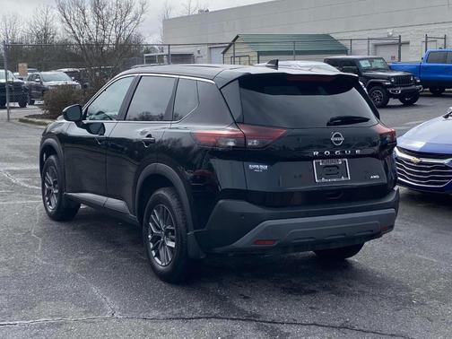 2023 Nissan Rogue S
