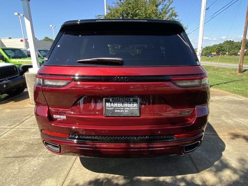 2025 Jeep Grand Cherokee Summit