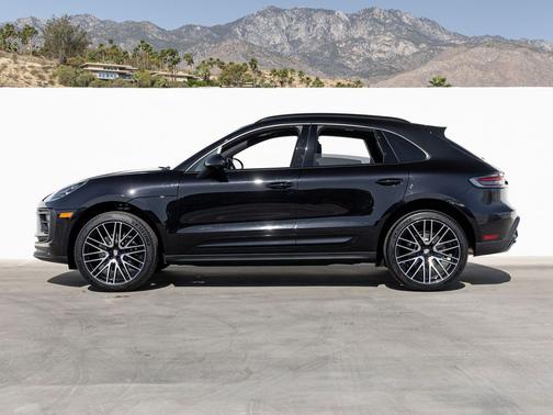 Jet Black Metallic 2026 Porsche Macan Macan