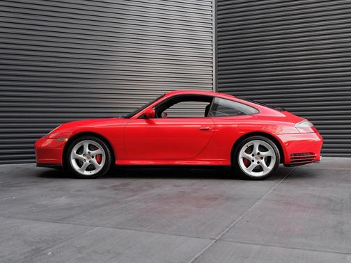 2004 Porsche 911 Carrera 4S