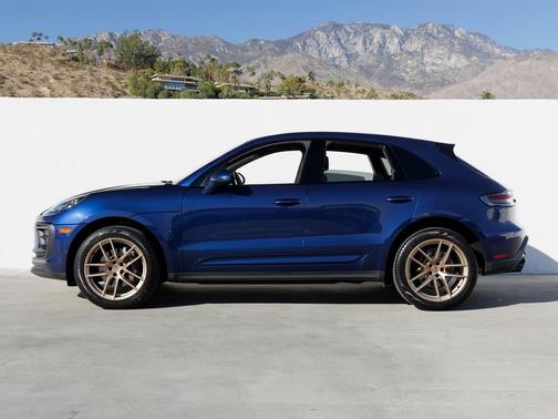 2022 Porsche Macan 