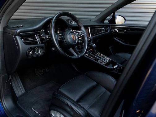 2022 Porsche Macan 