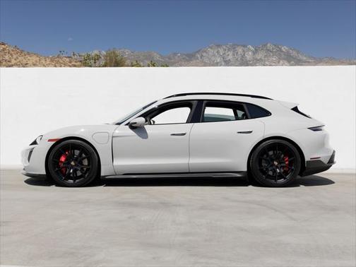 2024 Porsche Taycan Cross Turismo GTS