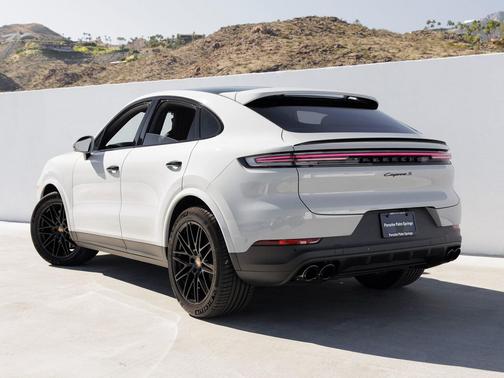 2025 Porsche Cayenne S