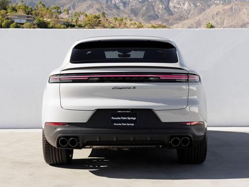 2025 Porsche Cayenne S