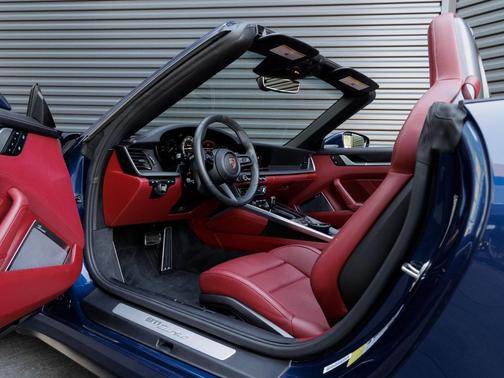 2025 Porsche 911 Turbo