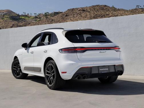 2023 Porsche Macan T