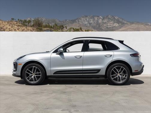 2024 Porsche Macan Base