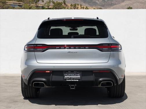 2024 Porsche Macan Base