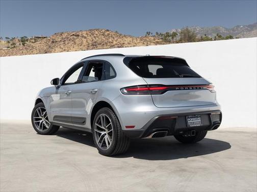2024 Porsche Macan Base